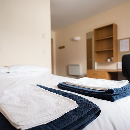 The Sidings Aparthotel เพนริน ภายนอก รูปภาพ